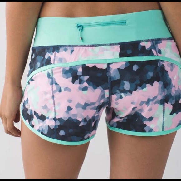 lululemon athletica Pants - Lululemon clouded dreams speed short
